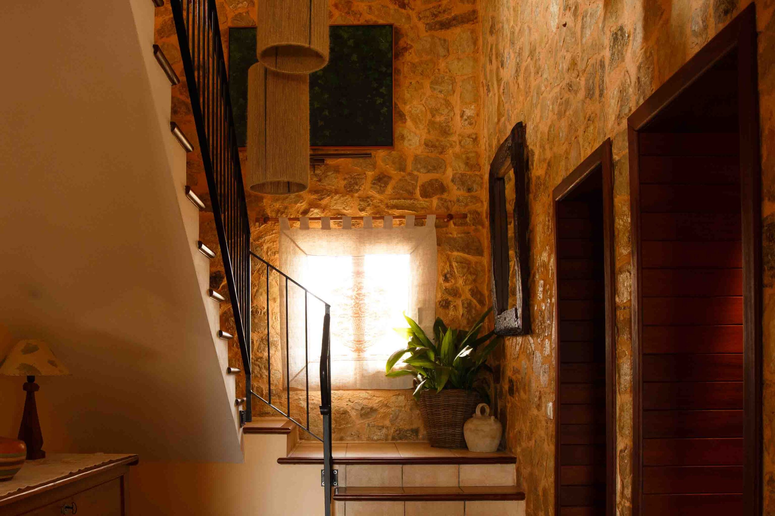 Your_Finca_Mallorca_rustig_gelegen_vakantiehuis_zwembad_prachtig_uitzicht_petra_finca_bon_any_02_web