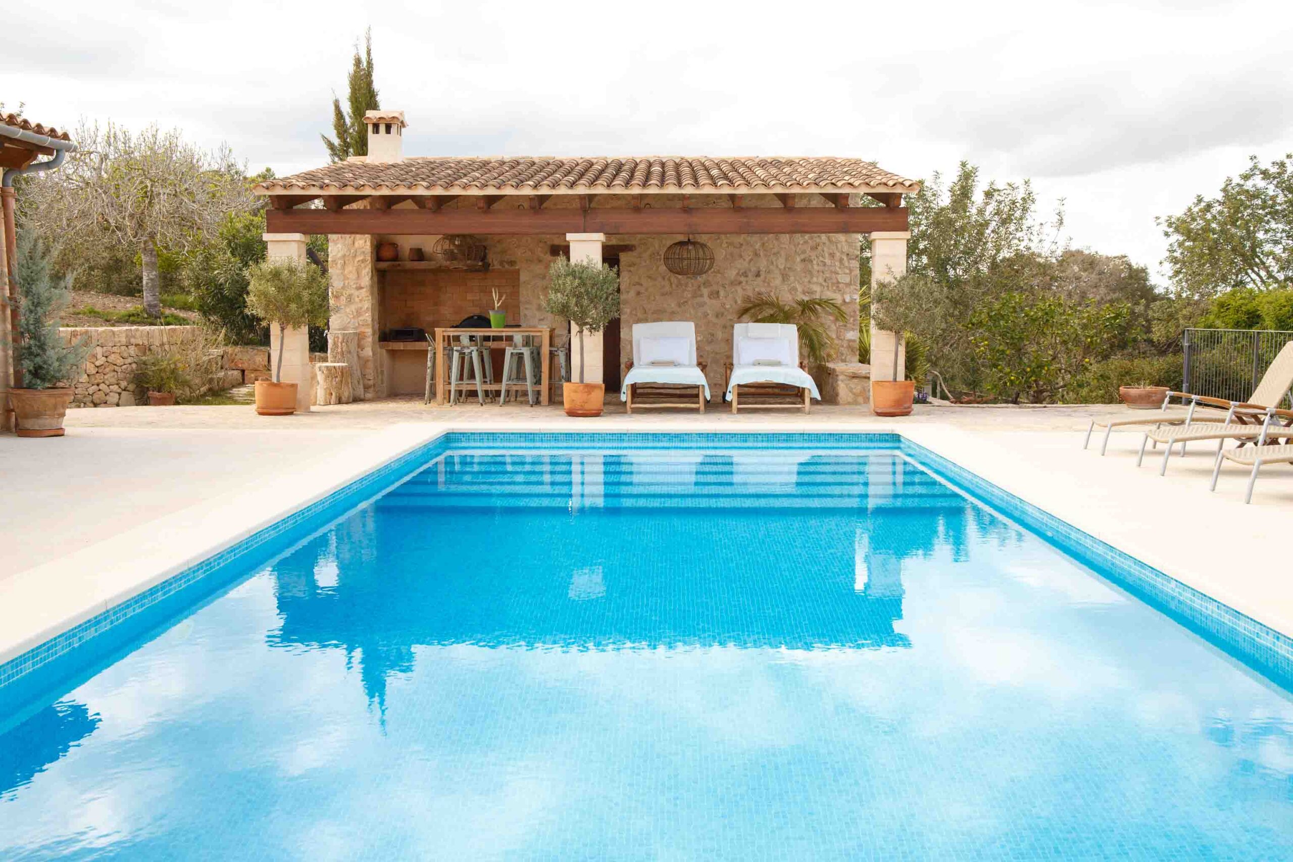 Your_Finca_Mallorca_rustig_gelegen_vakantiehuis_zwembad_prachtig_uitzicht_petra_finca_bon_any_08_web