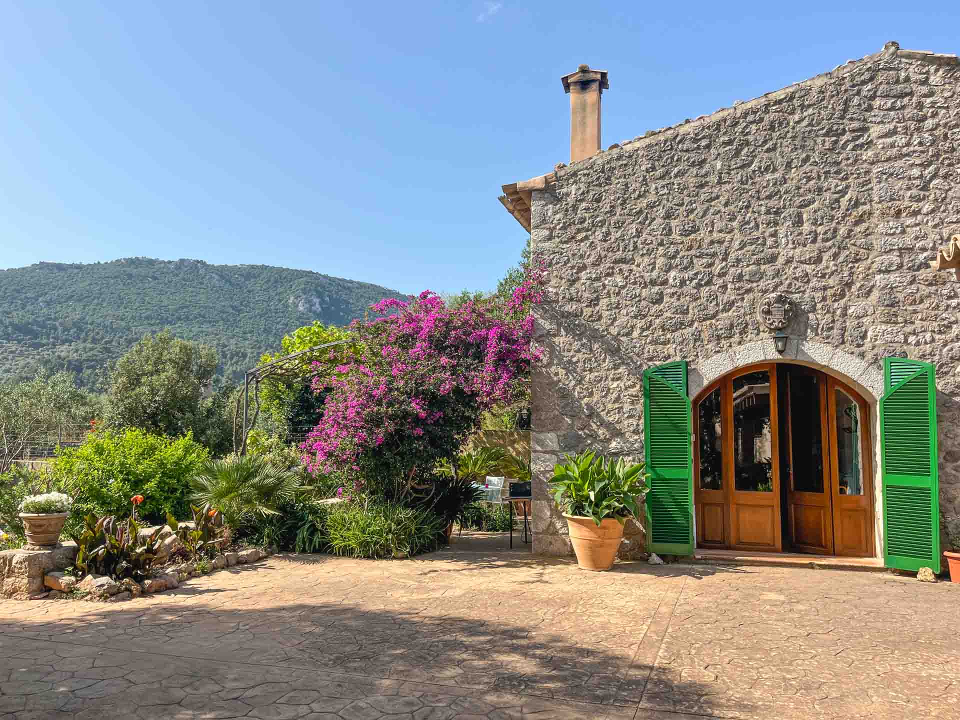 Your_Finca_Mallorca_prachtig_vakantiehuis_met_uitzicht_in_de_bergen_bij_valldemossa_chopin-5