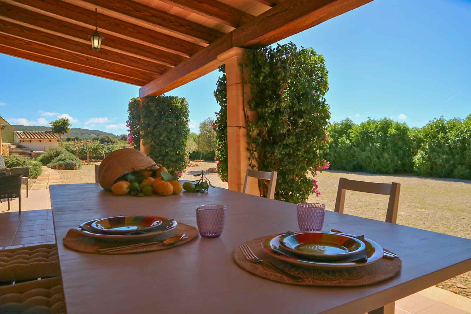 Your_Finca_Mallorca_vakantiehuis_voor_twee_personen_zwembad_ses_salines_sa_vela_02_web
