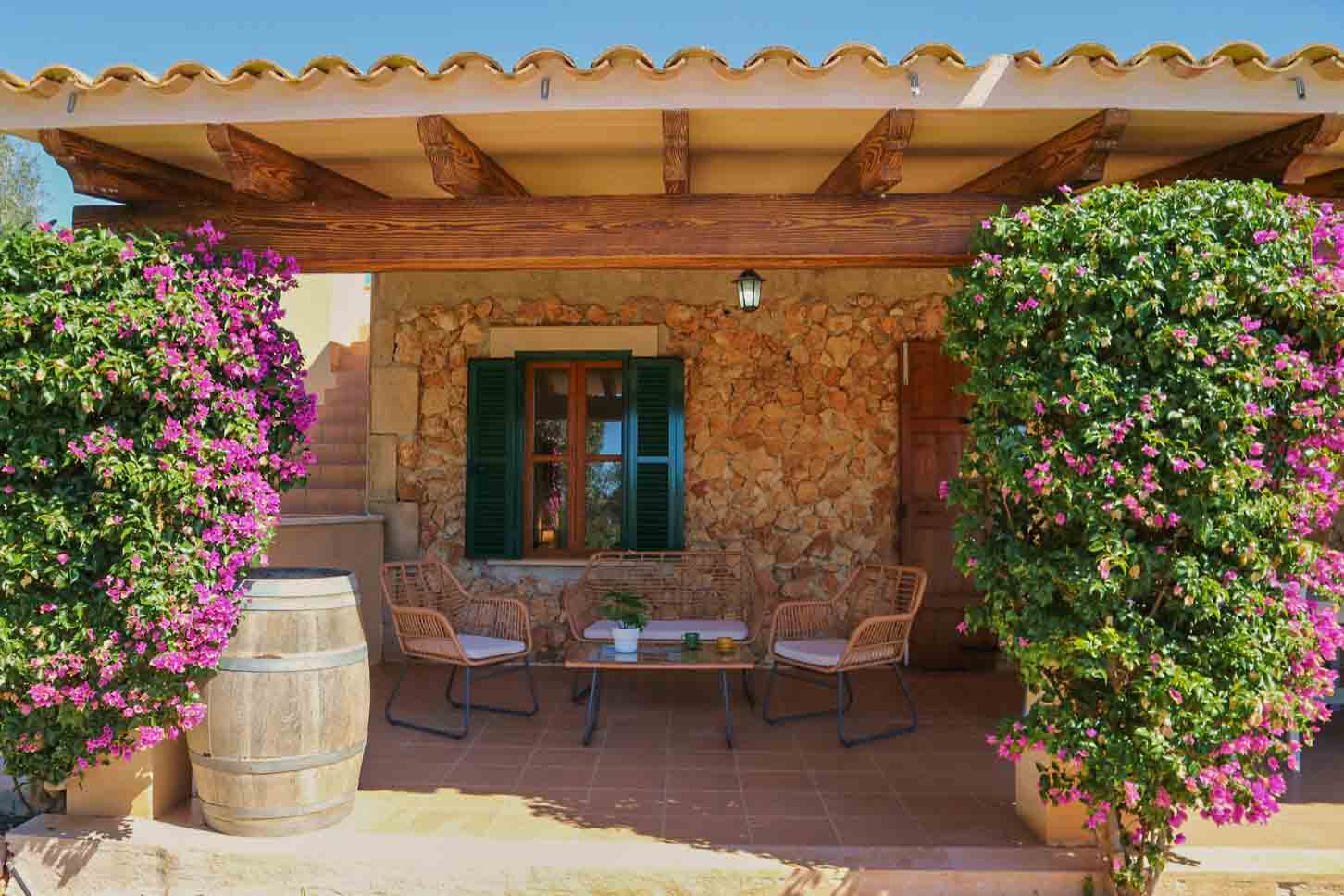 Your_Finca_Mallorca_vakantiehuis_voor_twee_personen_zwembad_ses_salines_sa_vela_21_web