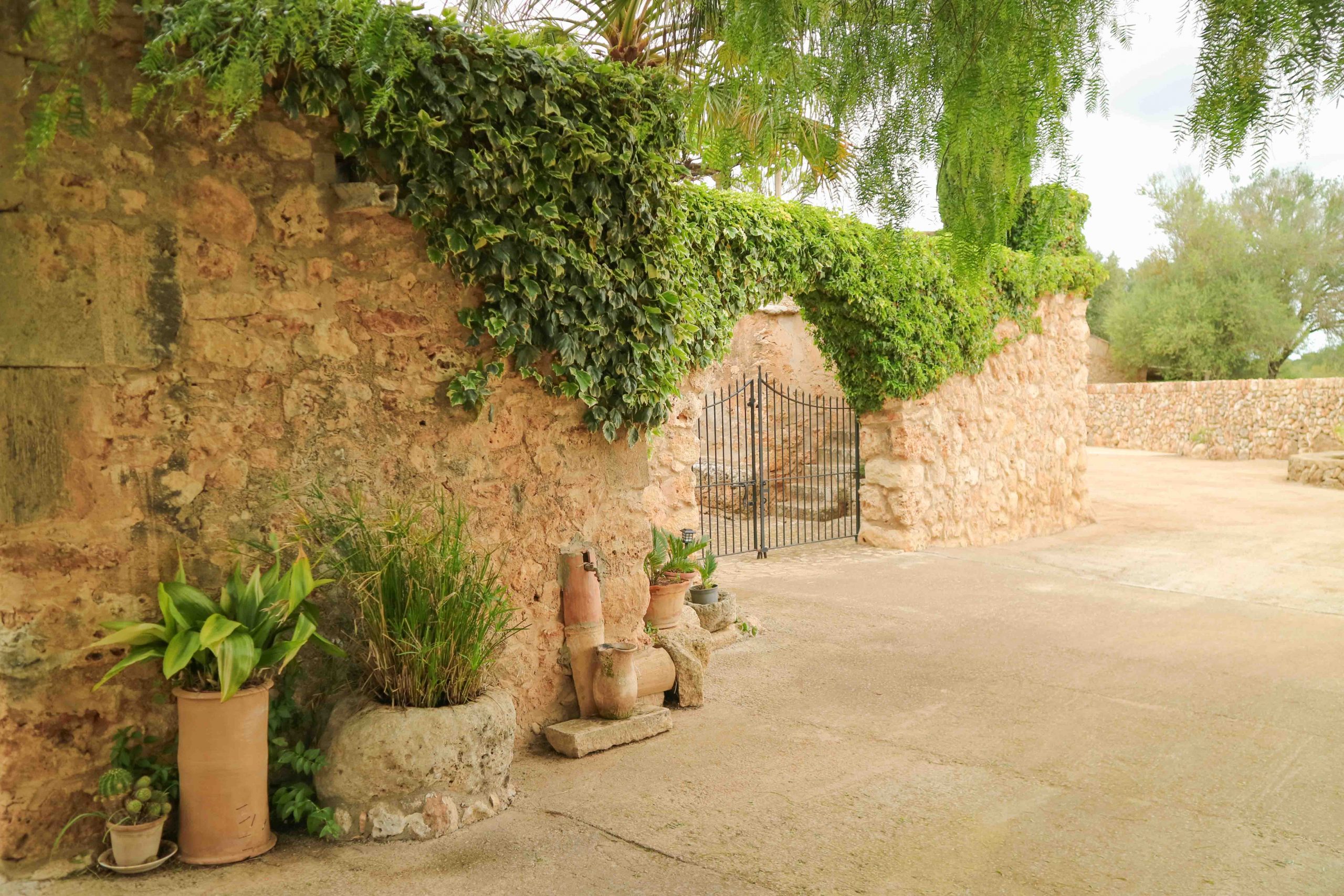 Your_Finca_Mallorca_vakantiehuis_zwembad_huisdiervriendelijk_zuiden_can_ballester_SEQUENCE_15_web