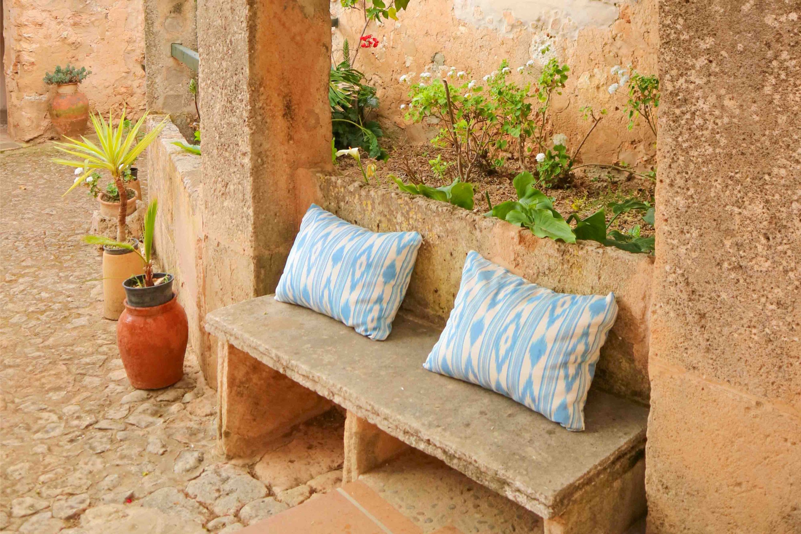 Your_Finca_Mallorca_vakantiehuis_zwembad_huisdiervriendelijk_zuiden_can_ballester_SEQUENCE_18_web