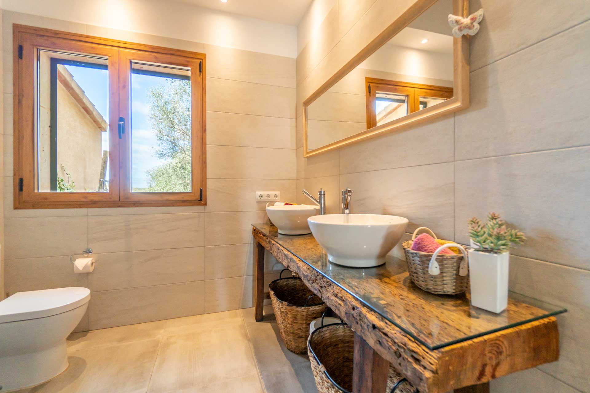 Your_Finca_Mallorca_modern_ingerichte_vakantiewoning_zwembad_ses_salines_Can_Xesquet10_web