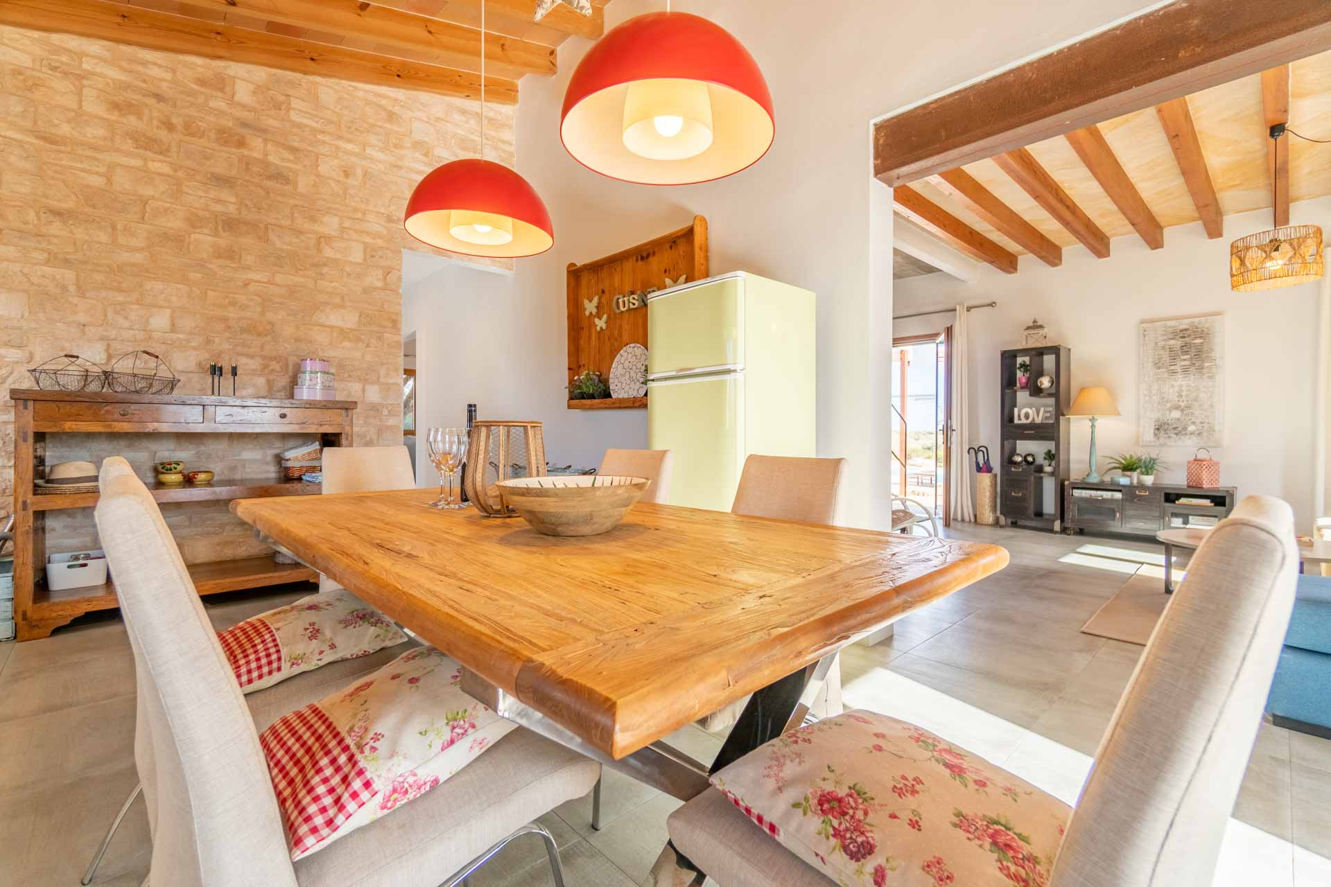 Your_Finca_Mallorca_modern_ingerichte_vakantiewoning_zwembad_ses_salines_Can_Xesquet22_web