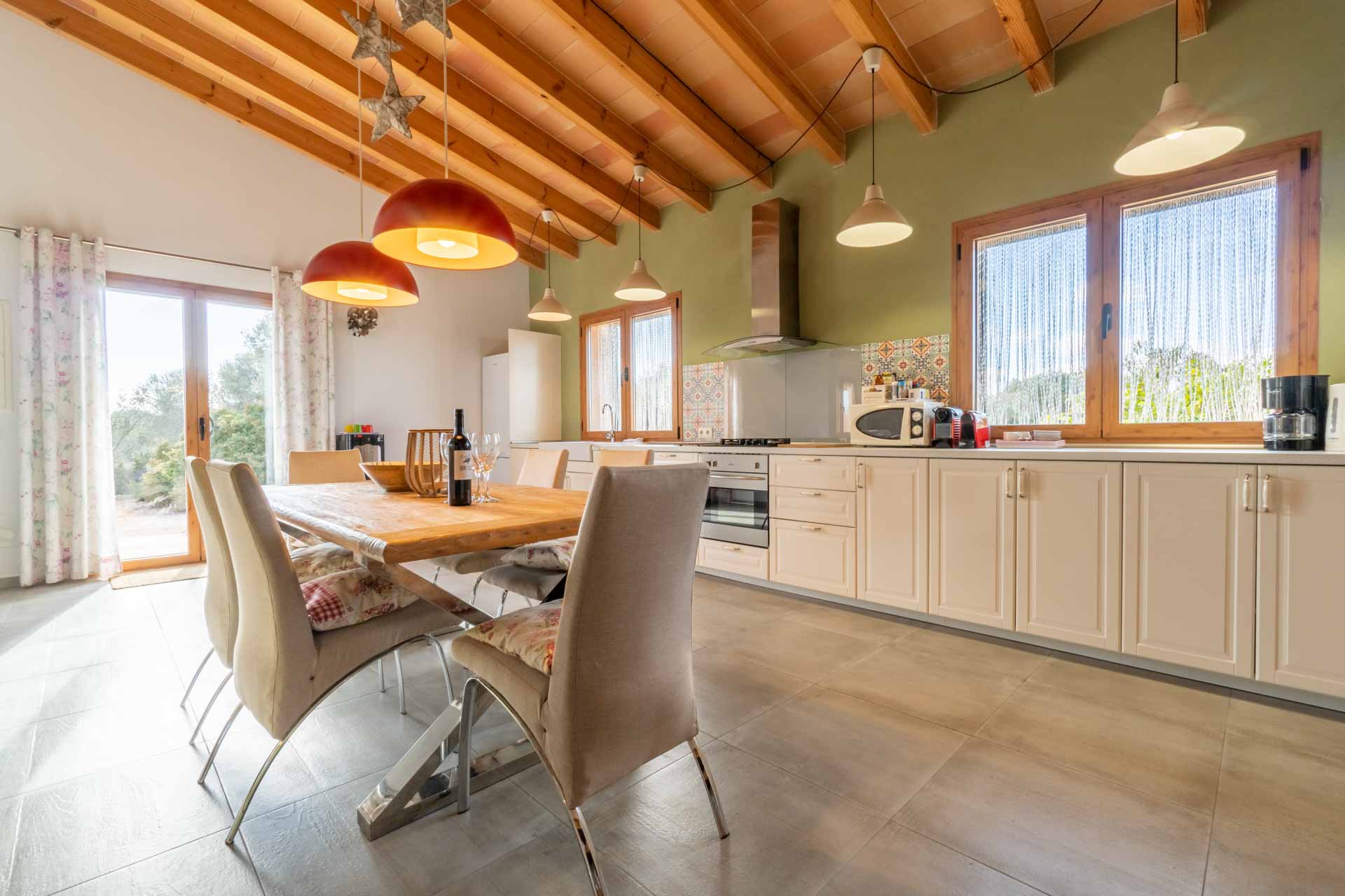 Your_Finca_Mallorca_modern_ingerichte_vakantiewoning_zwembad_ses_salines_Can_Xesquet23_web