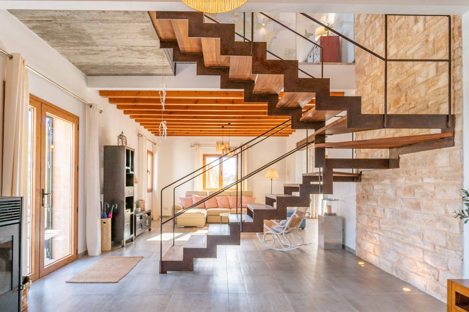 Your_Finca_Mallorca_modern_ingerichte_vakantiewoning_zwembad_ses_salines_Can_Xesquet24_web