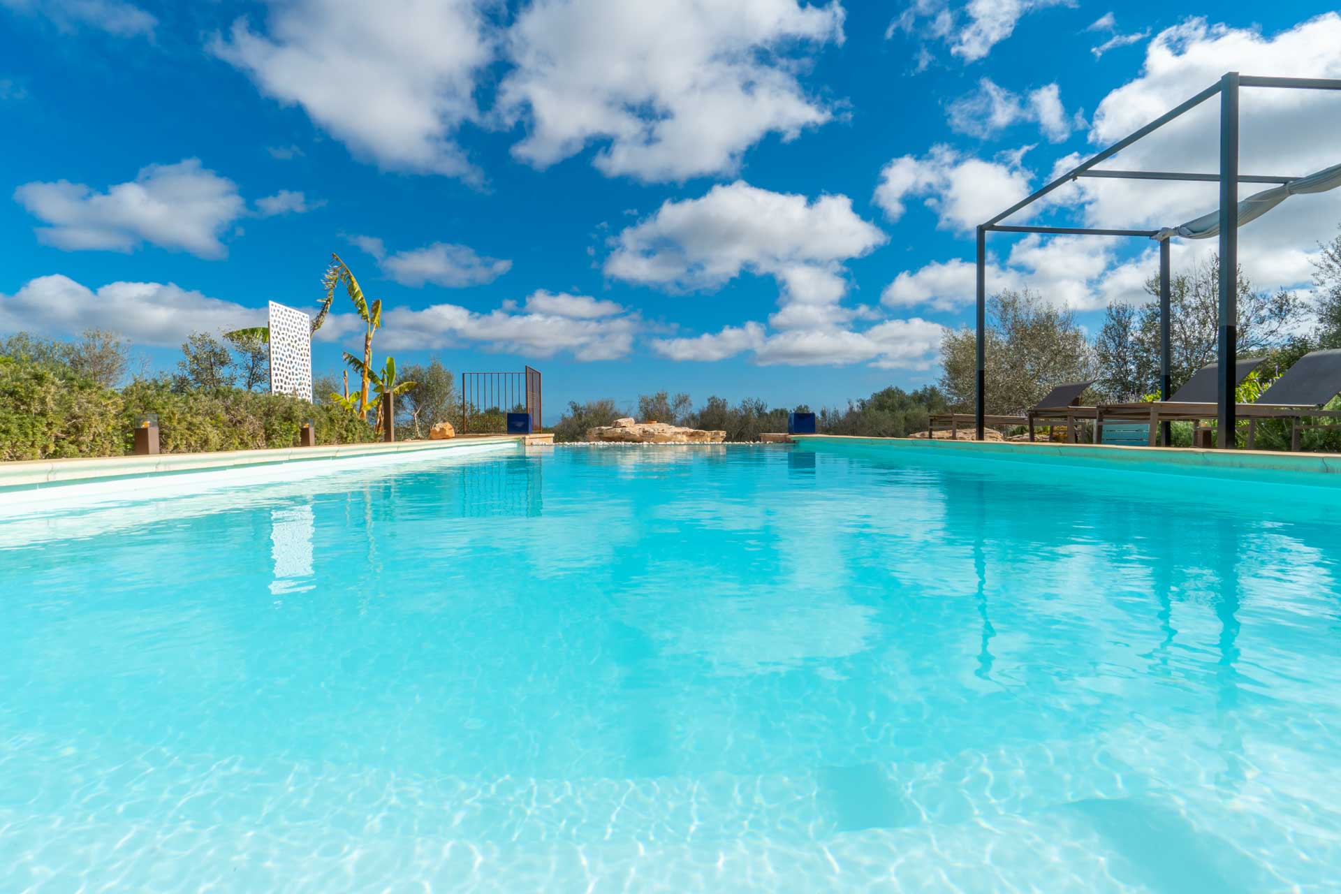 Your_Finca_Mallorca_modern_ingerichte_vakantiewoning_zwembad_ses_salines_Can_Xesquet4_web