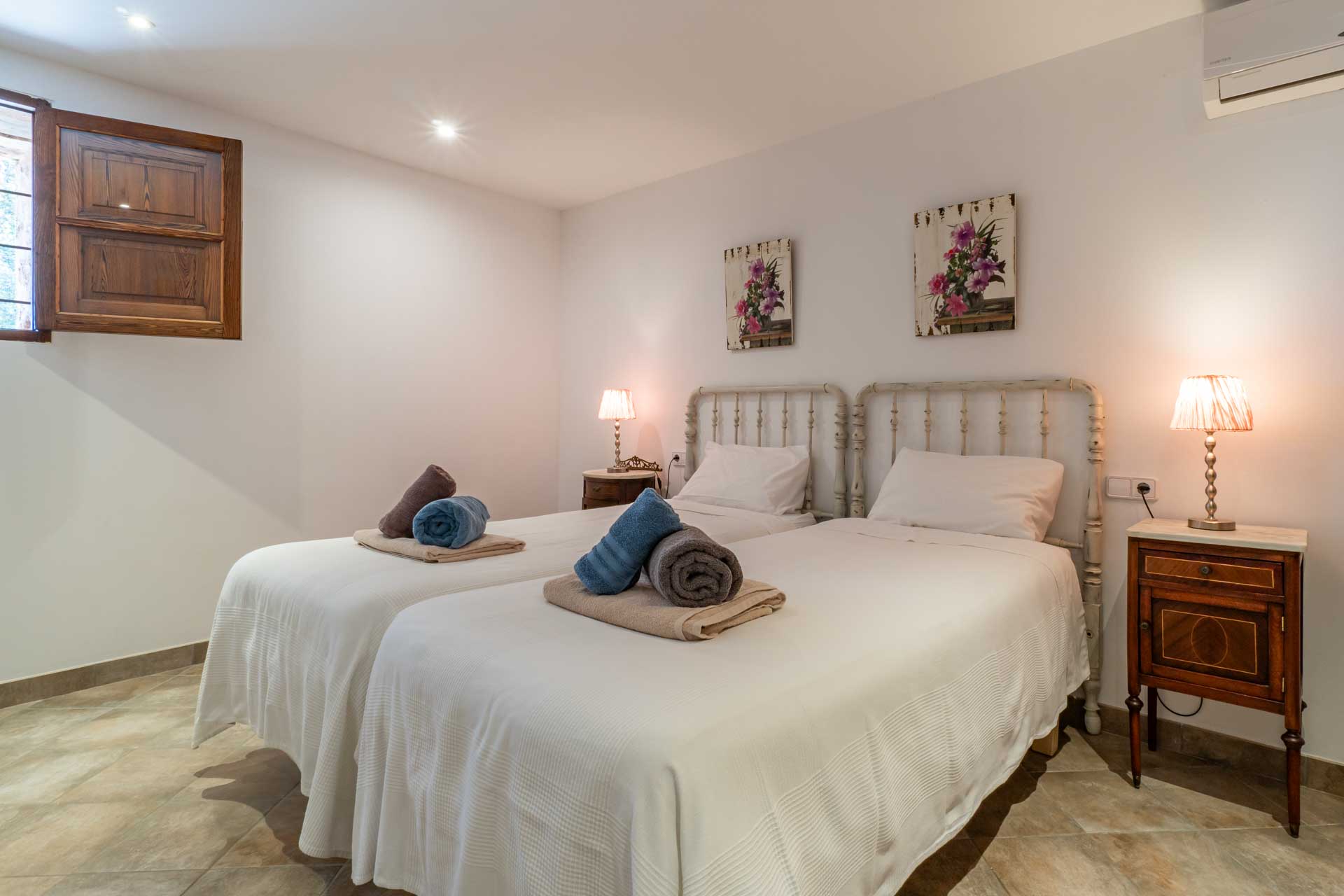Your_Finca_Mallorca_authentieke_villa_met_privezwembad_nabij_llucmajor_en_de_stranden_van_mallorca_son-caldes-19_web