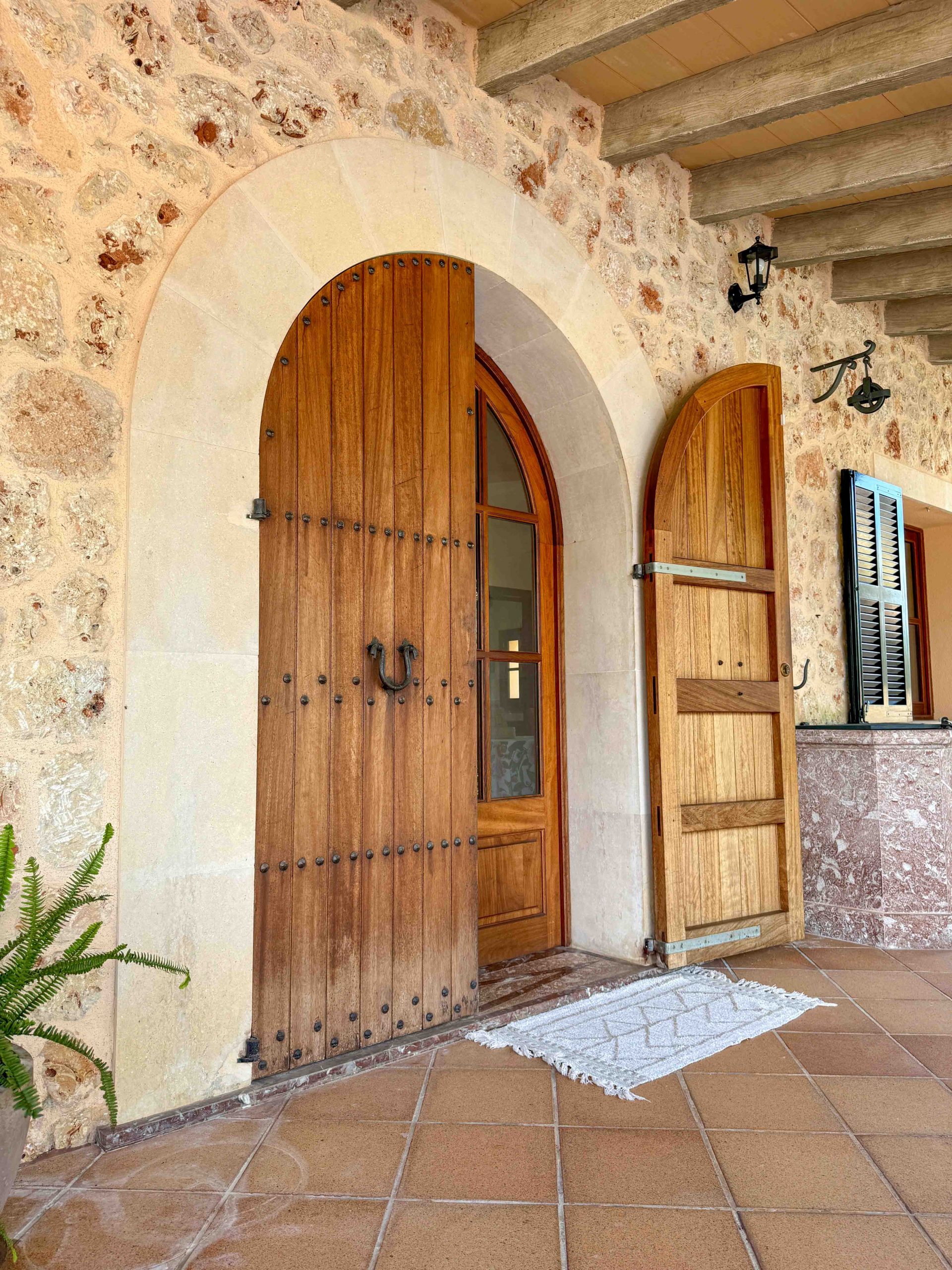 Your_Finca_Mallorca_moderne_villa_met_zwembad_en_grote_tuin_in_lloret_de_vistalegre_son_bielo_10_web