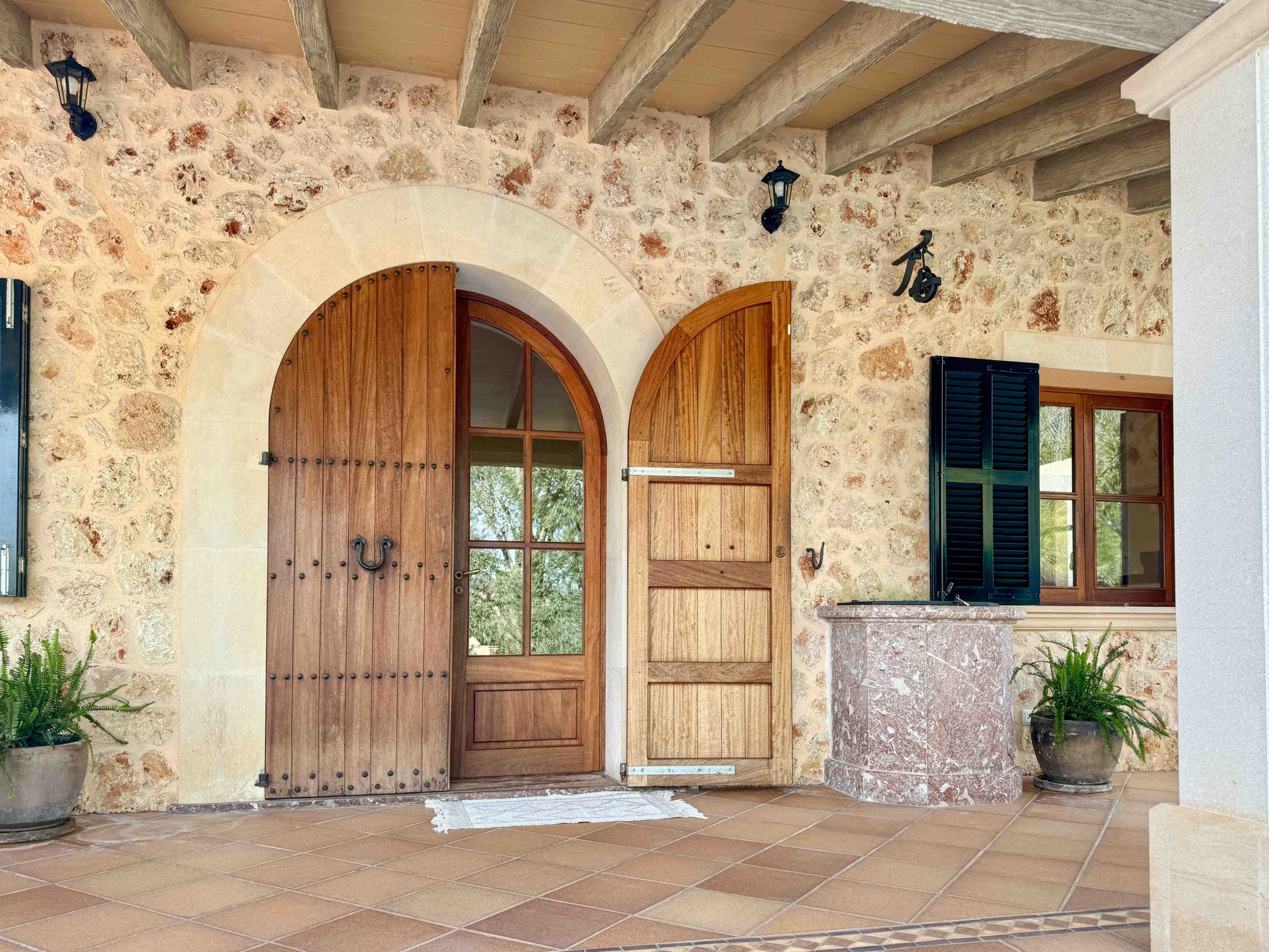 Your_Finca_Mallorca_moderne_villa_met_zwembad_en_grote_tuin_in_lloret_de_vistalegre_son_bielo_11_web