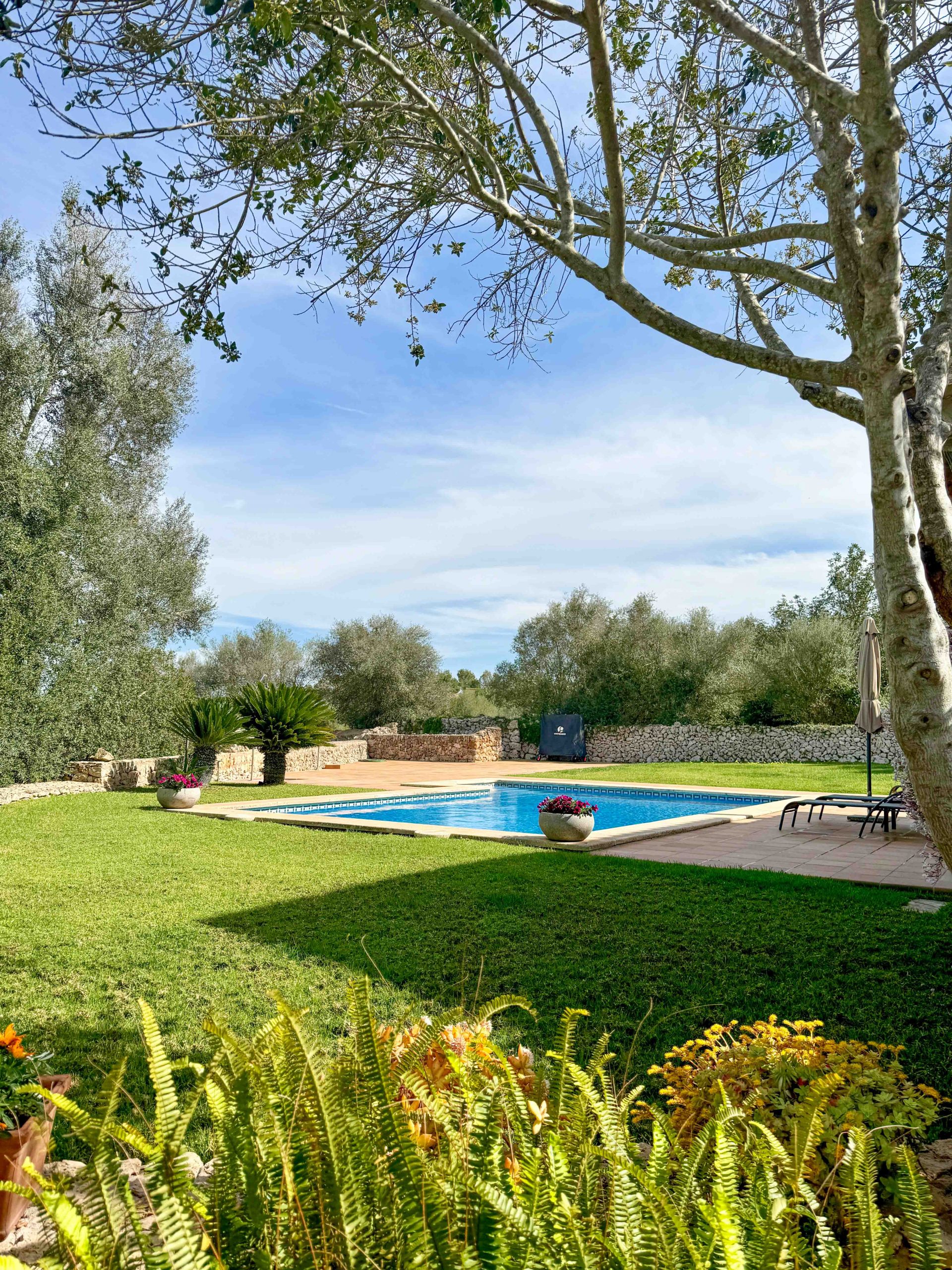 Your_Finca_Mallorca_moderne_villa_met_zwembad_en_grote_tuin_in_lloret_de_vistalegre_son_bielo_12_web