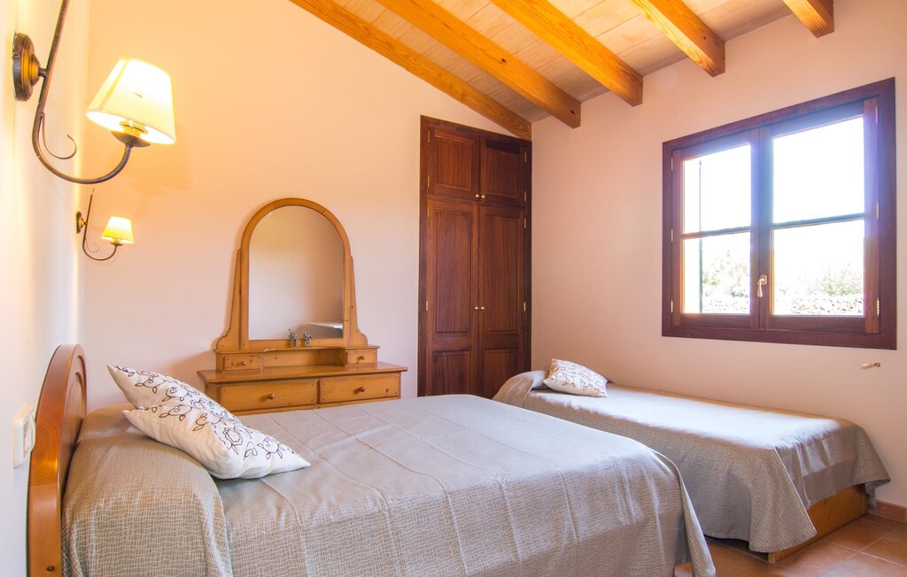Your_Finca_Mallorca_moderne_villa_met_zwembad_en_grote_tuin_in_lloret_de_vistalegre_son_bielo_20_web