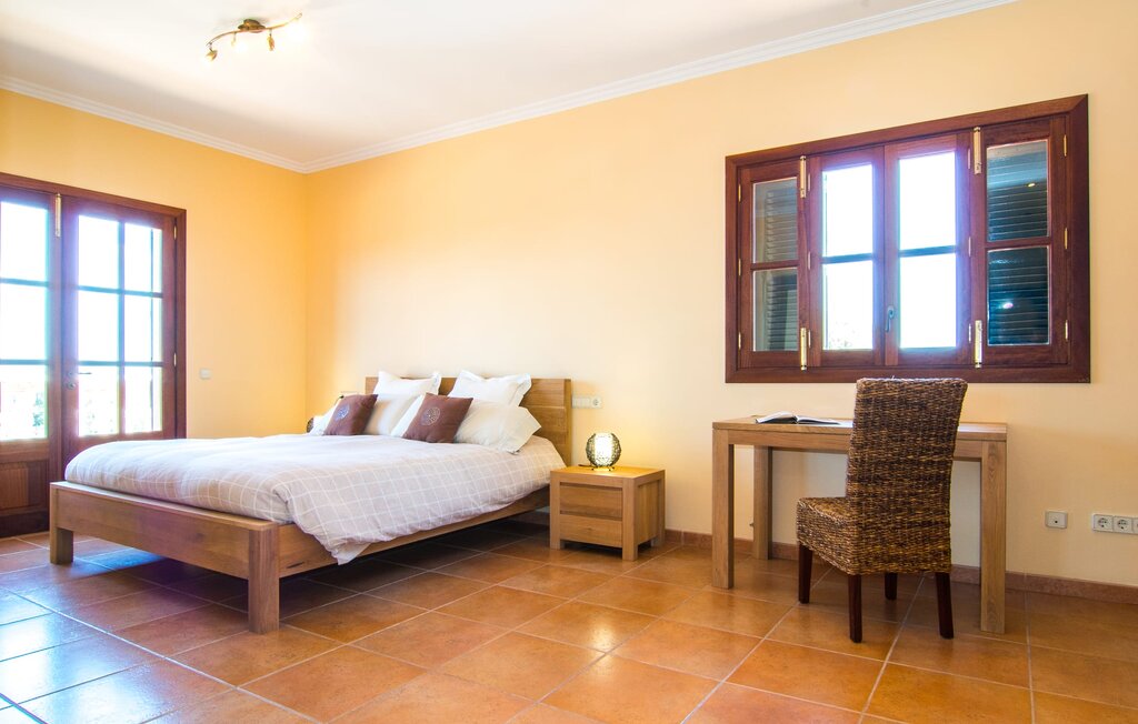 Your_Finca_Mallorca_moderne_villa_met_zwembad_en_grote_tuin_in_lloret_de_vistalegre_son_bielo_24_web