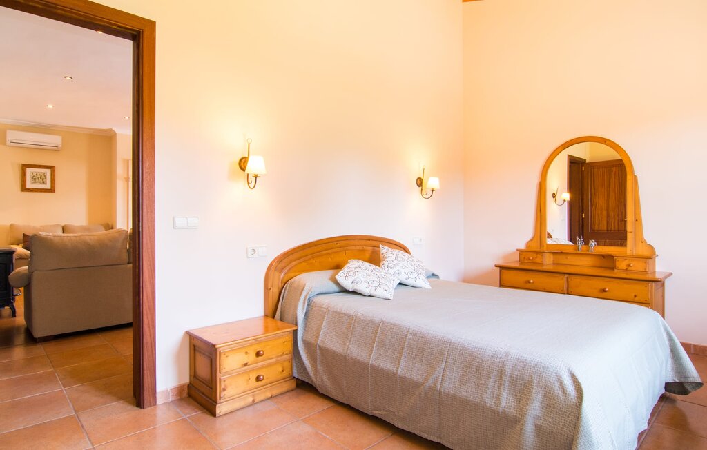 Your_Finca_Mallorca_moderne_villa_met_zwembad_en_grote_tuin_in_lloret_de_vistalegre_son_bielo_25_web