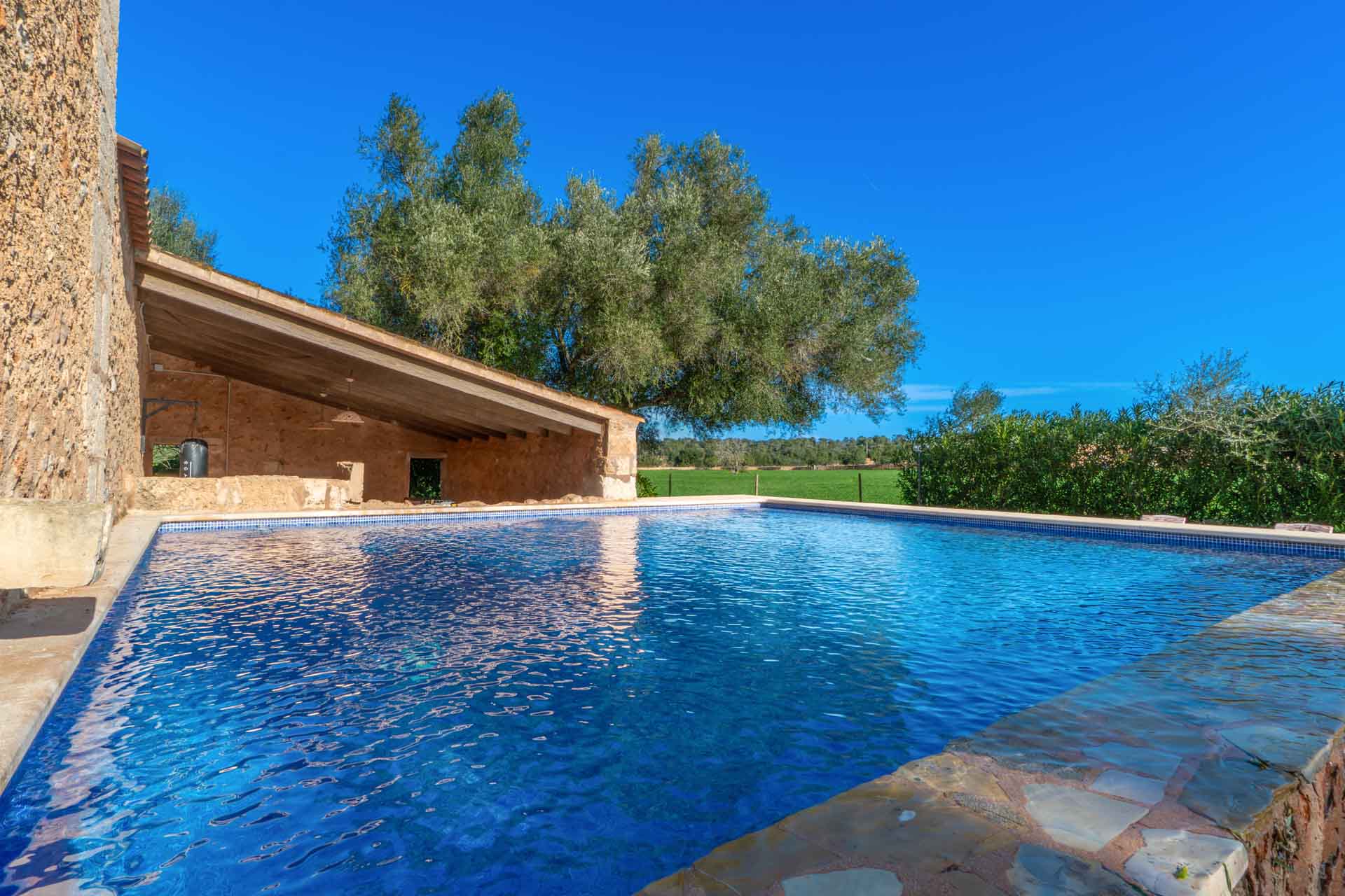 Your_Finca_Mallorca_Riant_landhuis_op_Mallorca_met_privézwembad_in_rustige_natuuromgeving_Can_Mayol_13_web