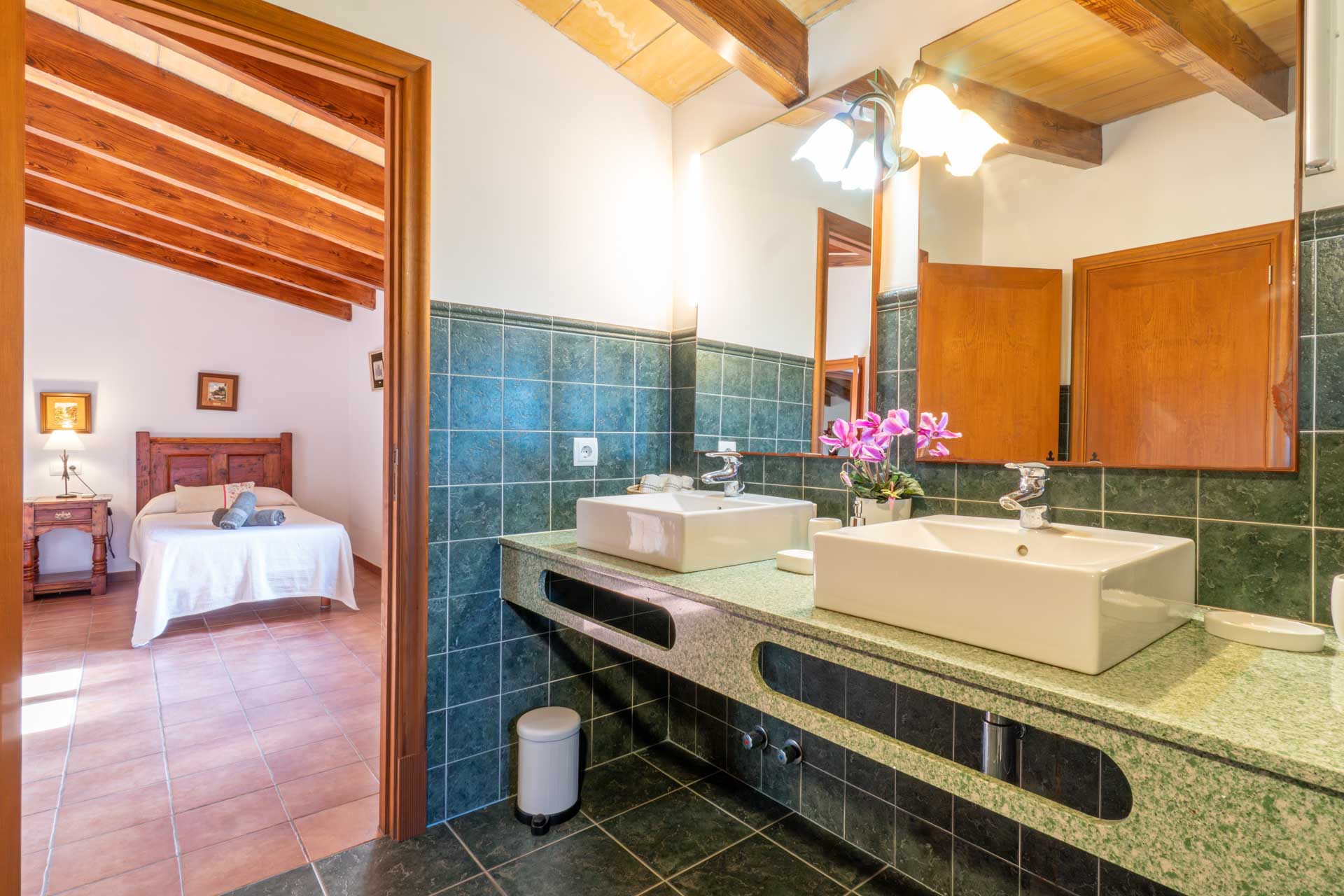 Your_Finca_Mallorca_Riant_landhuis_op_Mallorca_met_privézwembad_in_rustige_natuuromgeving_Can_Mayol_22_web