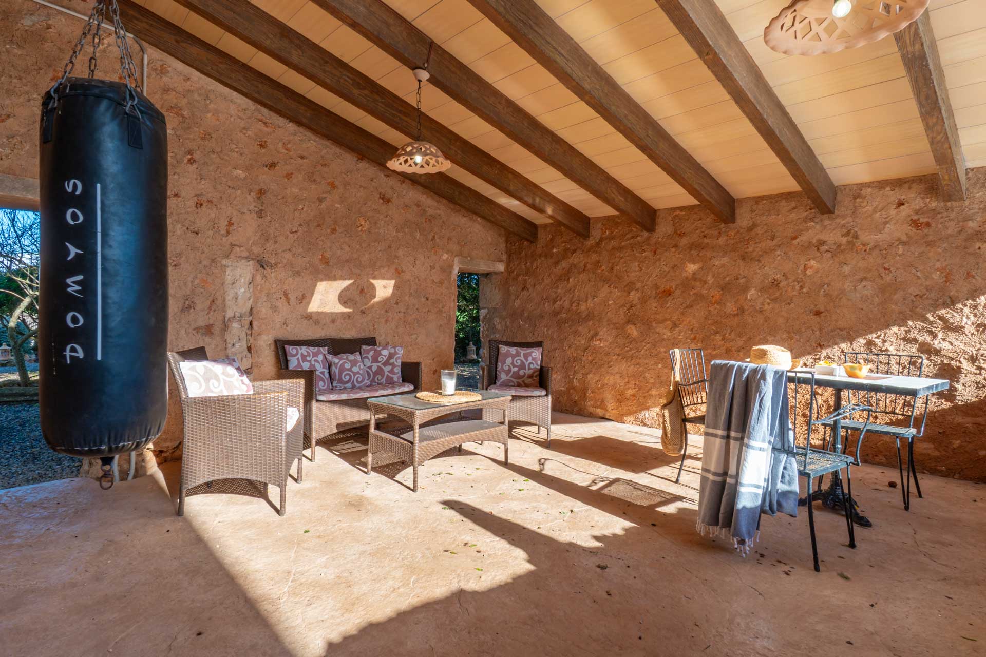 Your_Finca_Mallorca_Riant_landhuis_op_Mallorca_met_privézwembad_in_rustige_natuuromgeving_Can_Mayol_25_web
